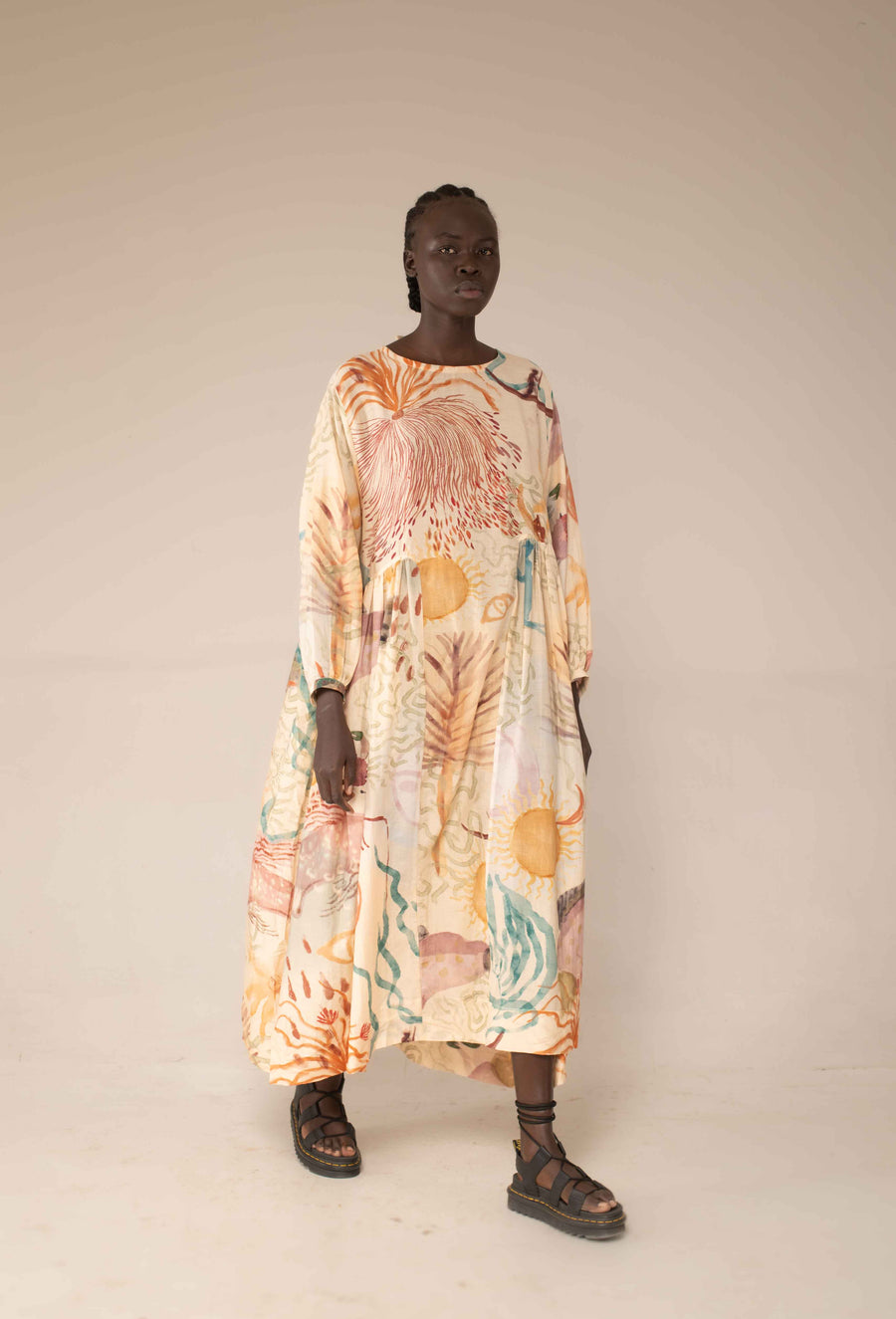 Balloon dress - Rain collector